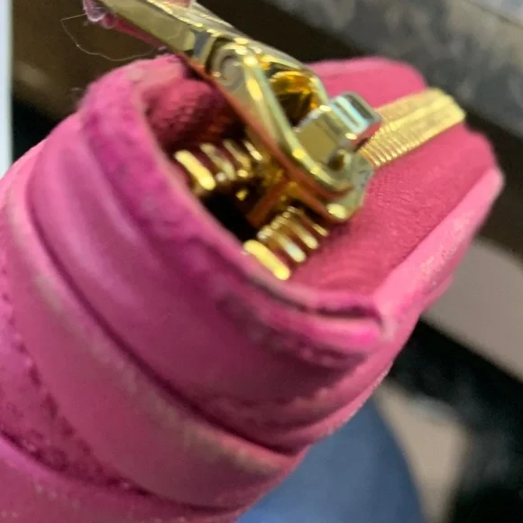 Miu Miu Pink Matelassé Leather Wallet - Picture 4 of 6